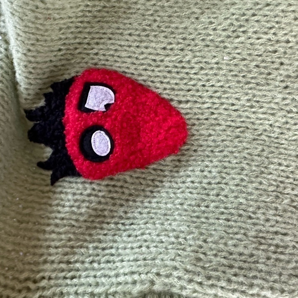 Strawberry cardigan - Picture 2 of 3